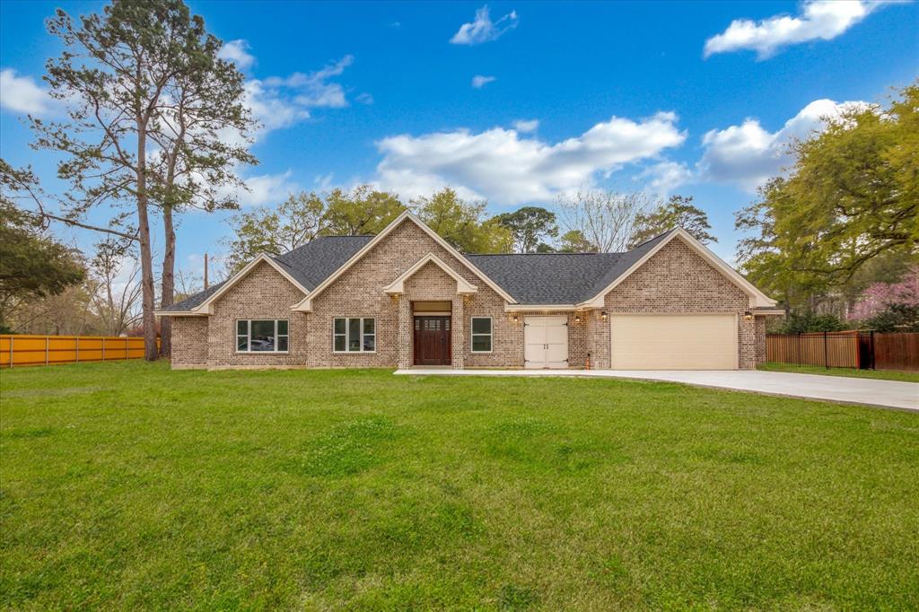10 Whitewing Street, Dayton, Texas image 1