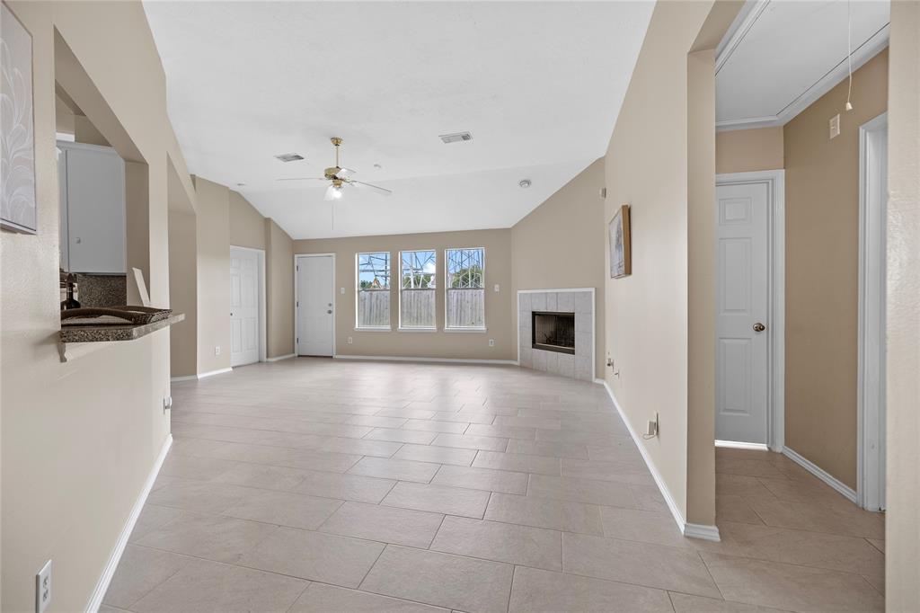 4214 Custer Creek Drive, Missouri City, Texas image 4