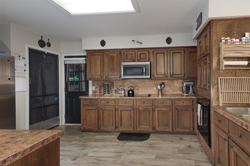 143 Fernsprings Circle, Goodrich, Texas image 9