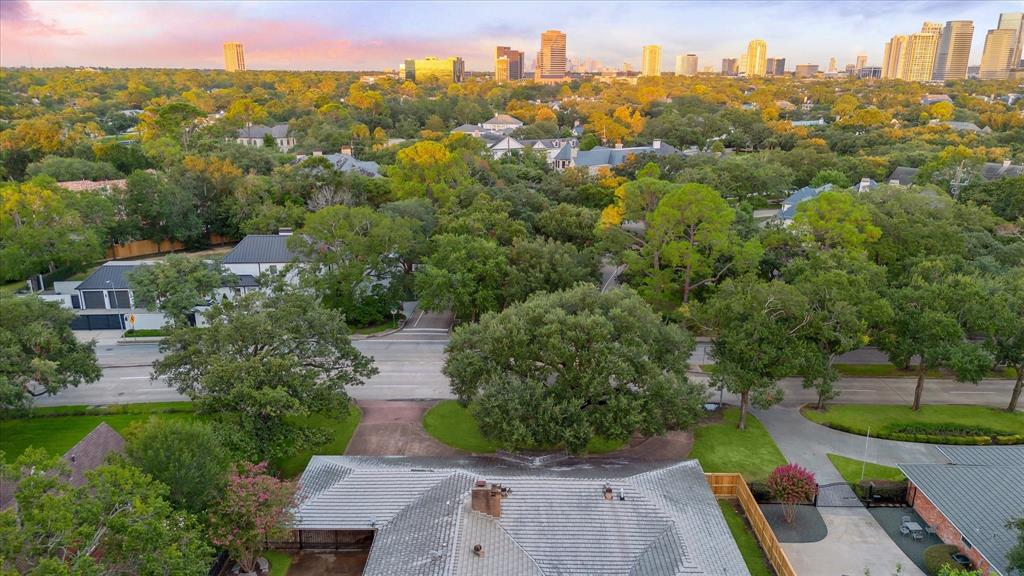 View Houston, TX 77056 house