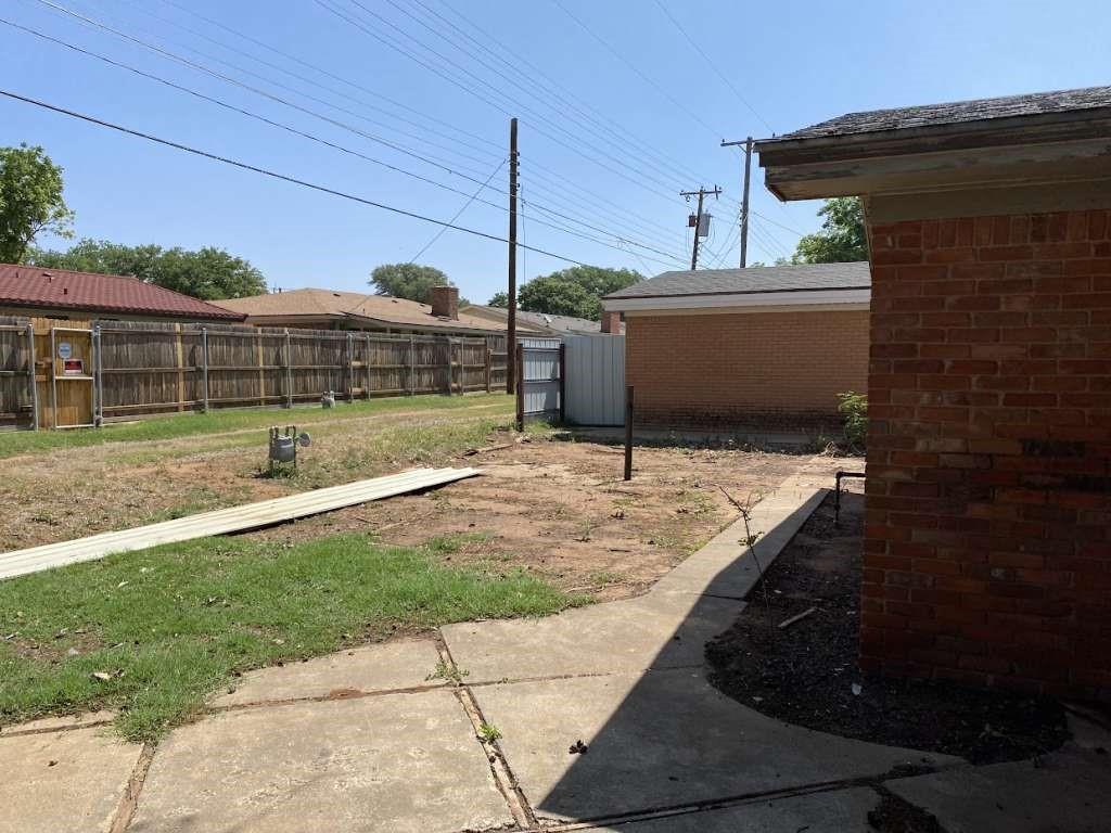 2112 70th Street, Lubbock, Texas image 3