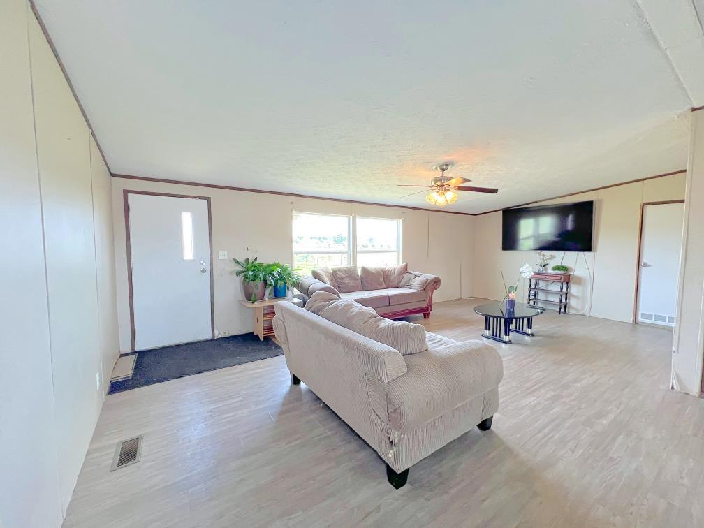 648 County Road 164 Rd, Boling, Texas image 13