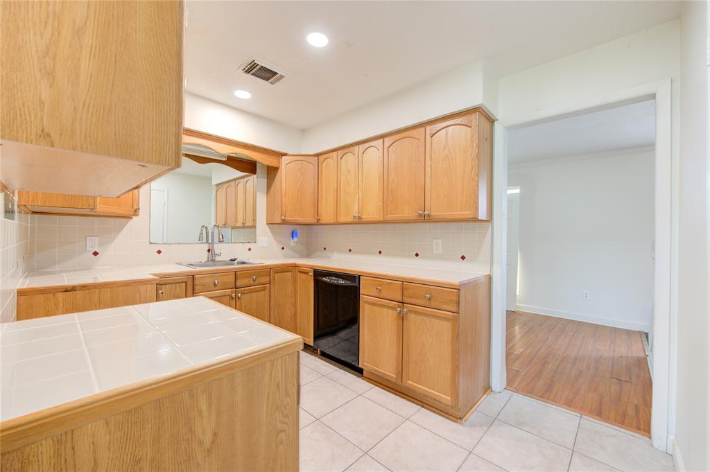 10102 Kirkvale Drive, Houston, Texas image 10
