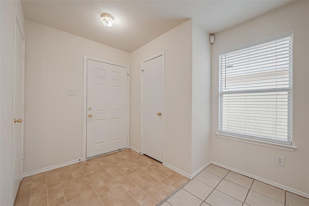 Photo 10 of 41 of 714 Ashlen Drive house