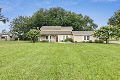 A home in Bridge City