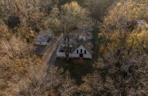 A home in Crockett