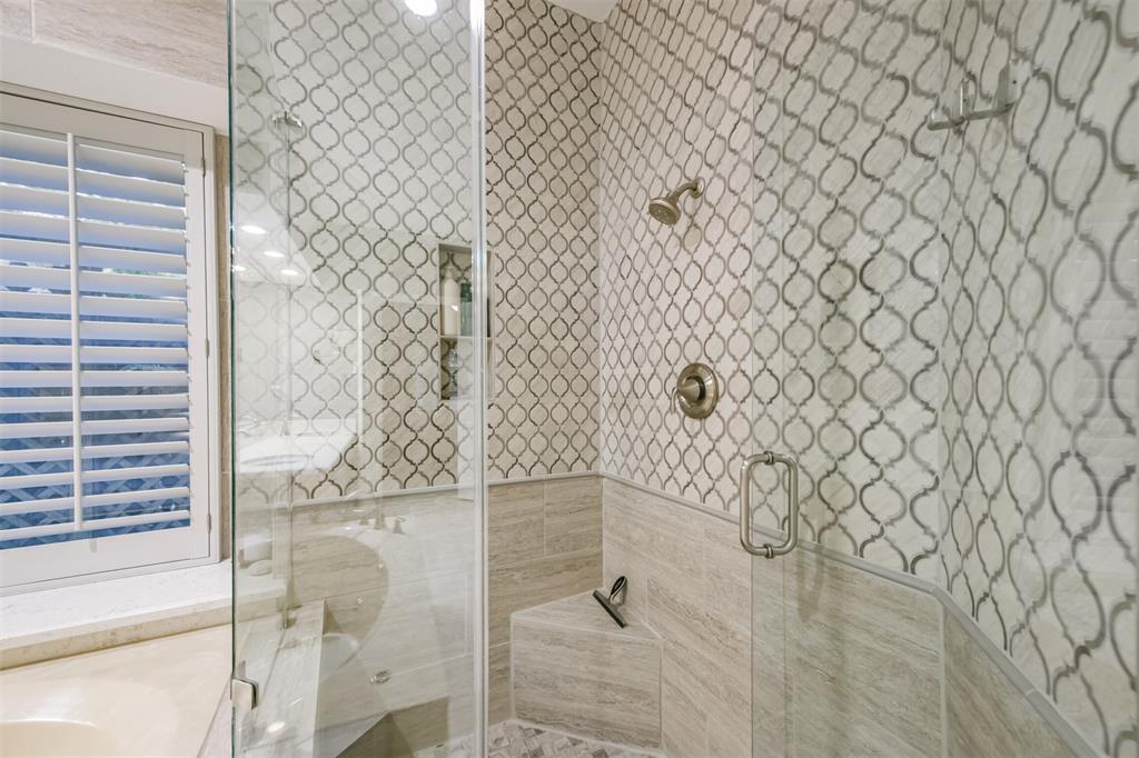 18907 Canoe Crest Court, Humble, Texas image 20