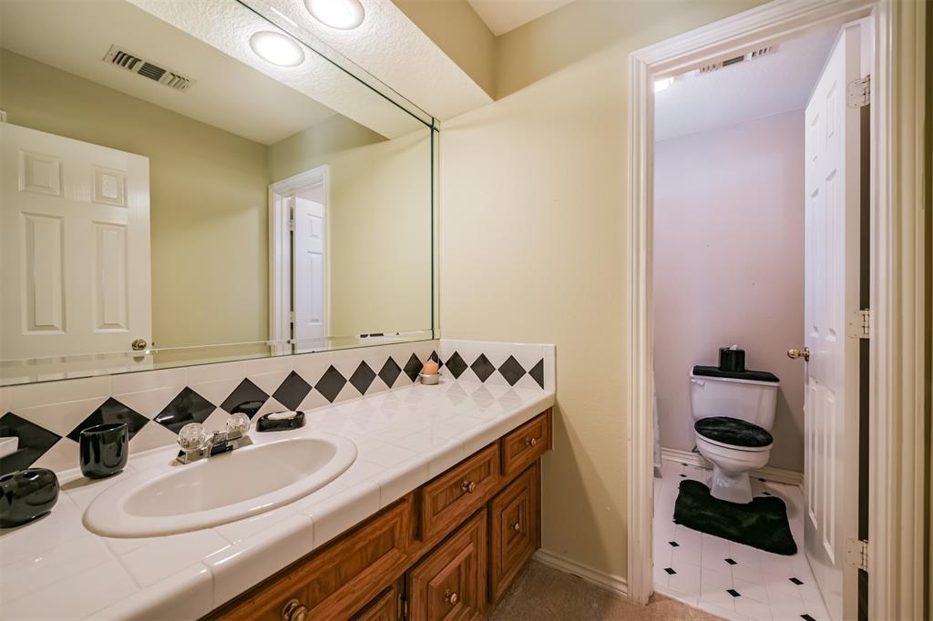 18907 Canoe Crest Court, Humble, Texas image 34