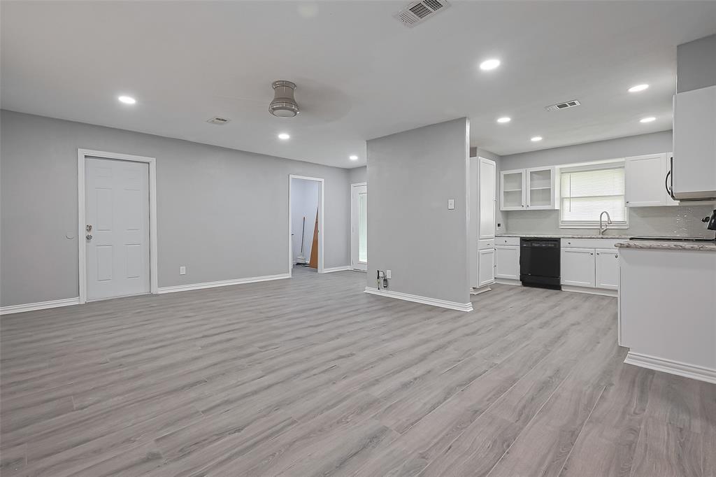 411 Frankie Street, Wharton, Texas image 4