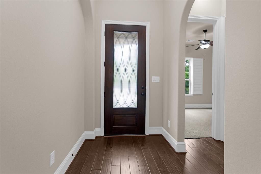54 N Lochwood Way