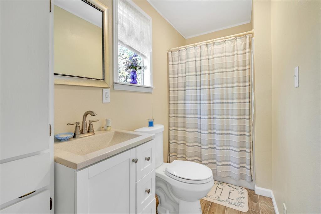 90 County Road 2852, Cleveland, Texas image 31