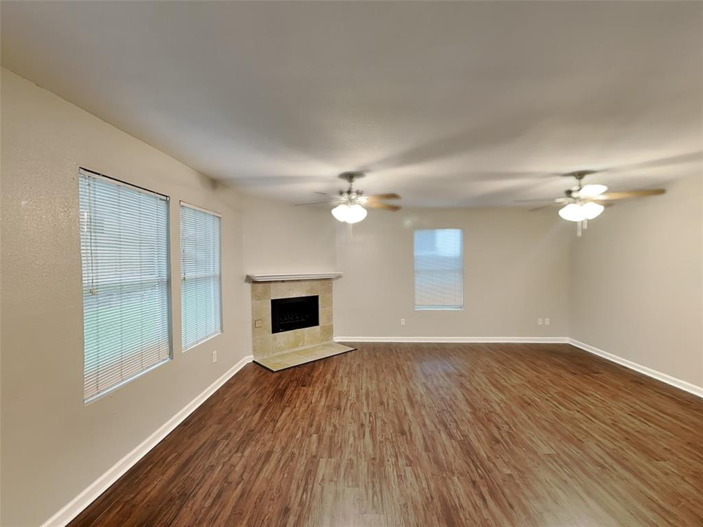 18481 Sunrise Oaks Court, Montgomery, Texas image 4