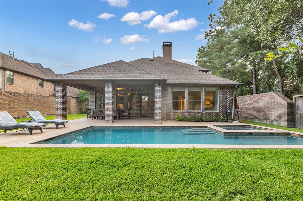 203 Oarwood Place