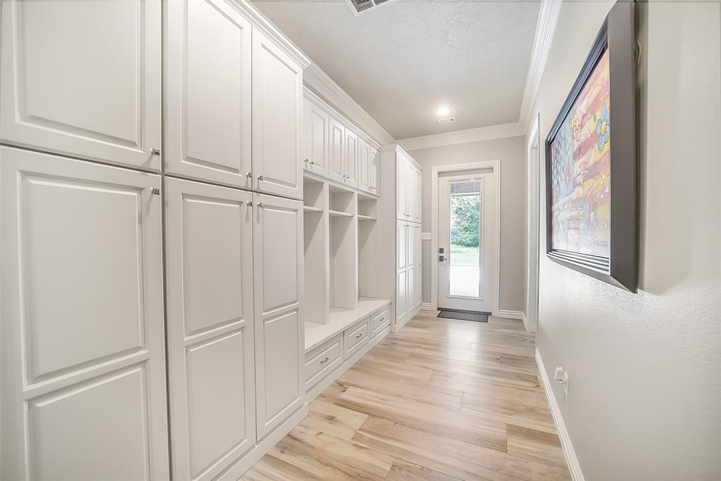 22414 Meadowhurst Circle, Tomball, Texas image 15