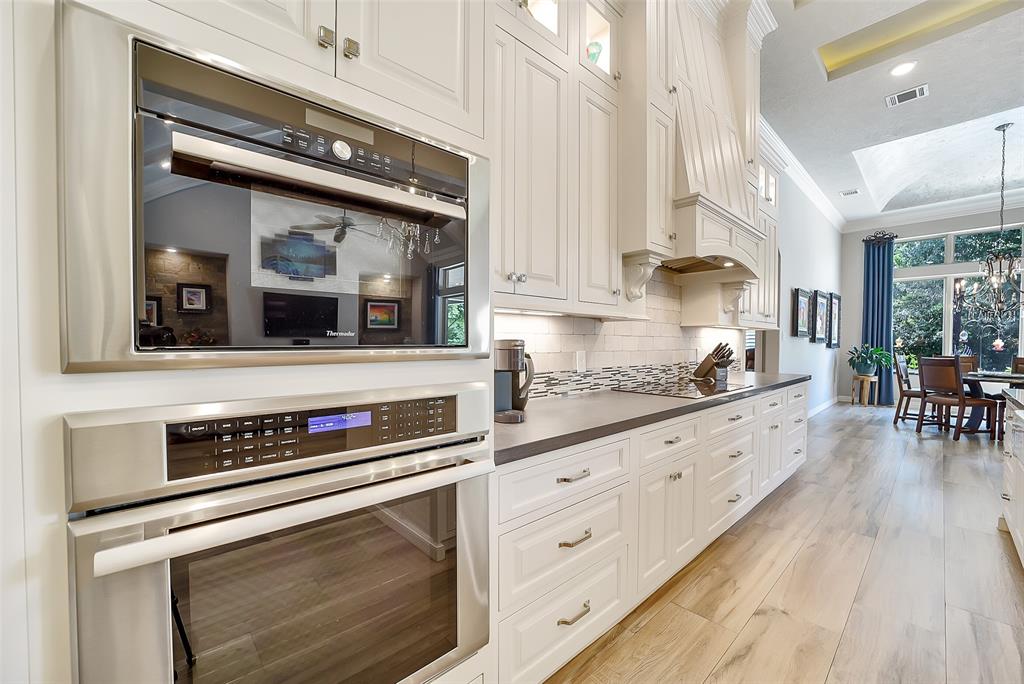 22414 Meadowhurst Circle, Tomball, Texas image 17