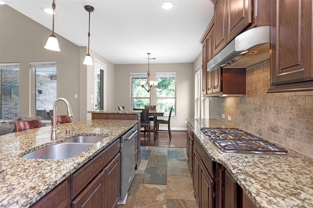 18 Sandwell Place, Spring, Texas image 12