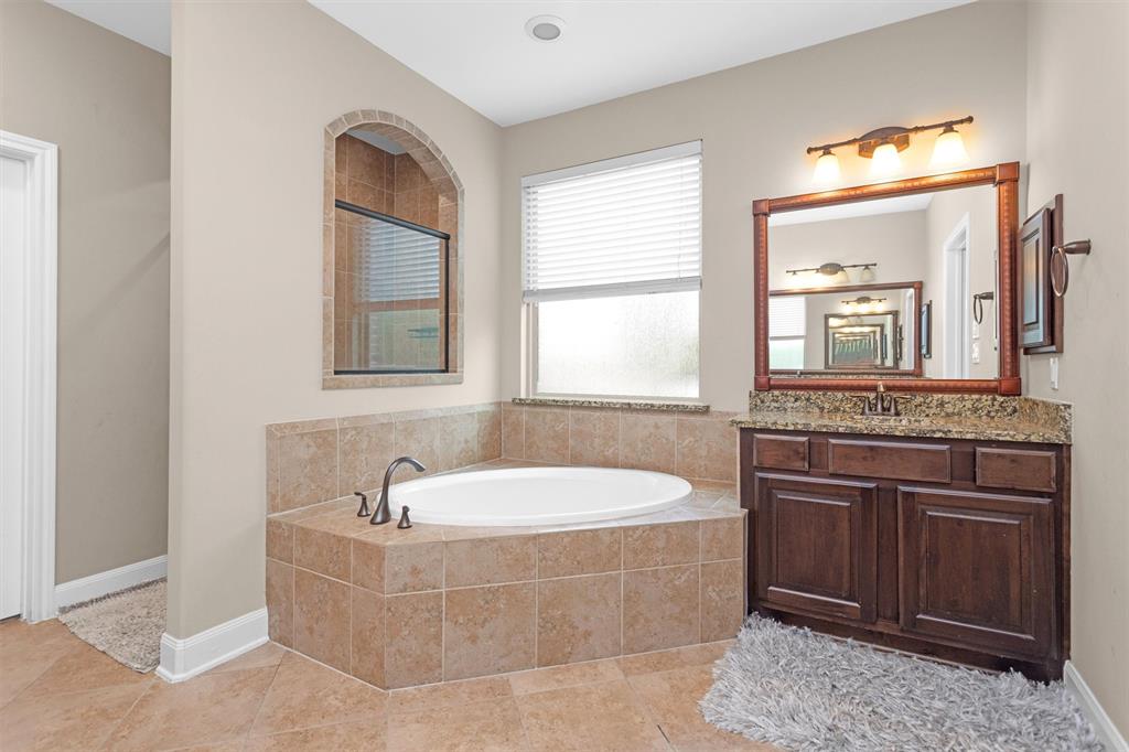18 Sandwell Place, Spring, Texas image 18