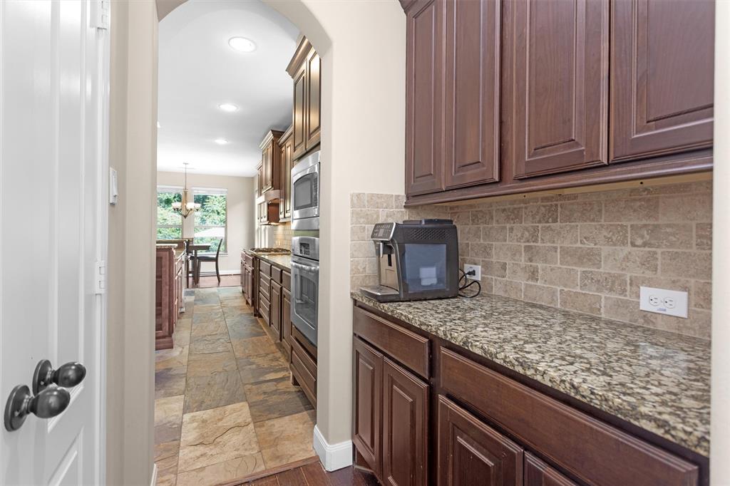 18 Sandwell Place, Spring, Texas image 15