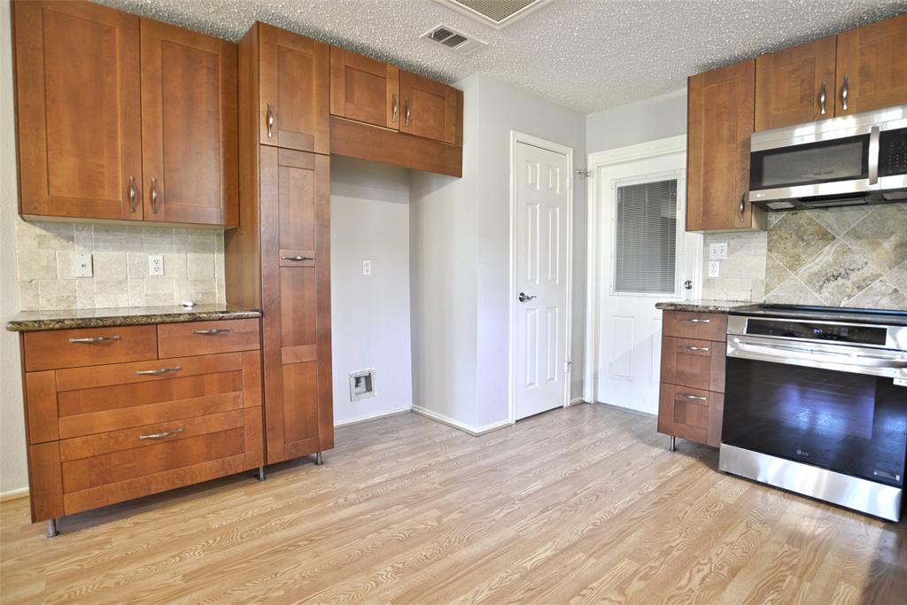 810 Birchview Court, Pearland, Texas image 16