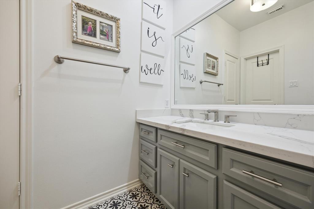 4609 Cedar Oaks Ln, Bellaire, Texas image 24