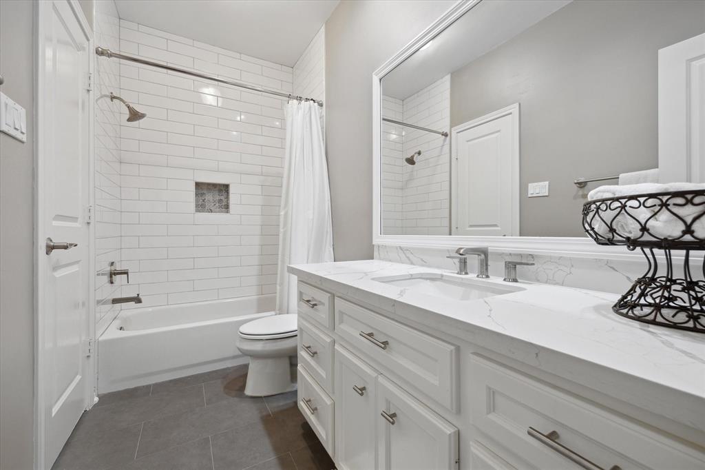 4609 Cedar Oaks Ln, Bellaire, Texas image 20