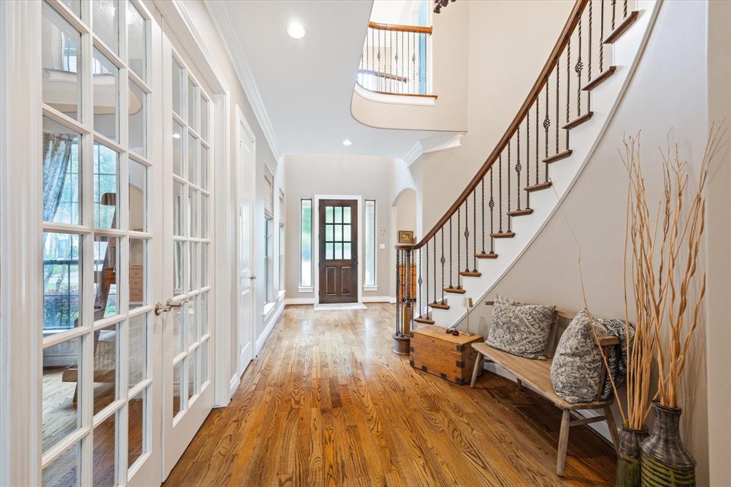 4609 Cedar Oaks Ln, Bellaire, Texas image 3