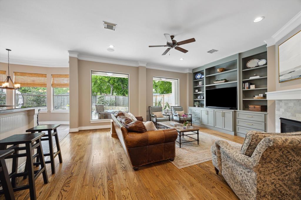 4609 Cedar Oaks Ln, Bellaire, Texas image 5