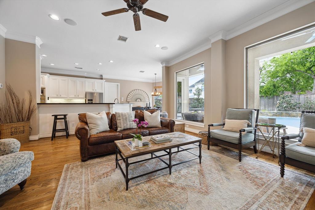 4609 Cedar Oaks Ln, Bellaire, Texas image 6