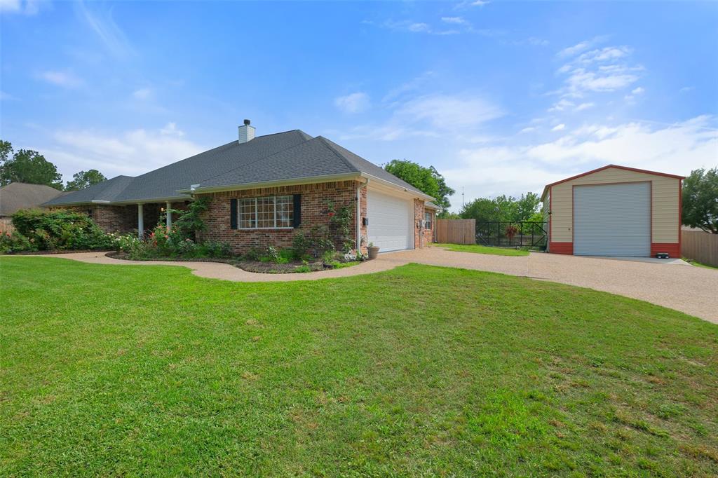 1215 W Main Street, Bellville, Texas image 4