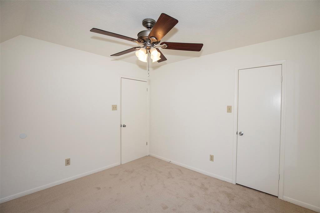 4423 Girl Scout Lane, Friendswood, Texas image 27