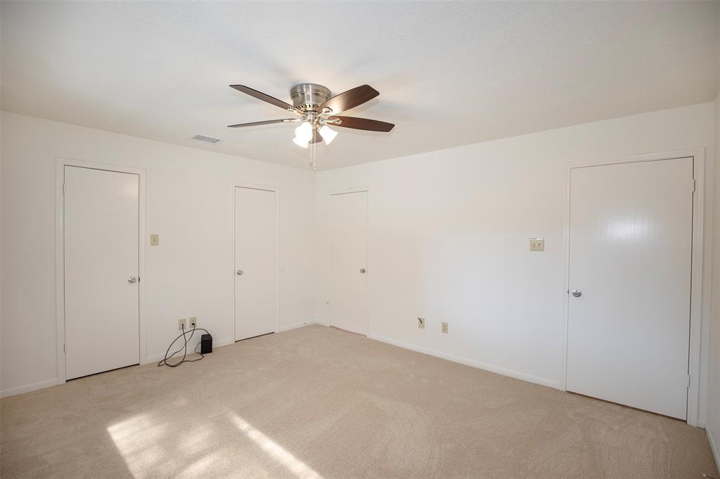 4423 Girl Scout Lane, Friendswood, Texas image 17