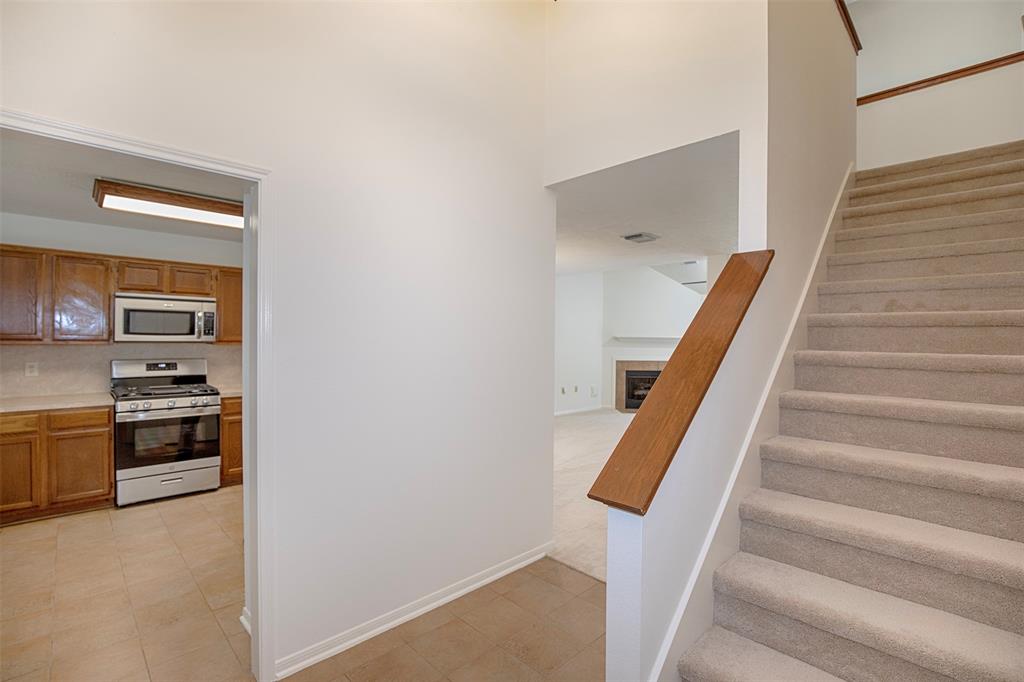 4423 Girl Scout Lane, Friendswood, Texas image 3