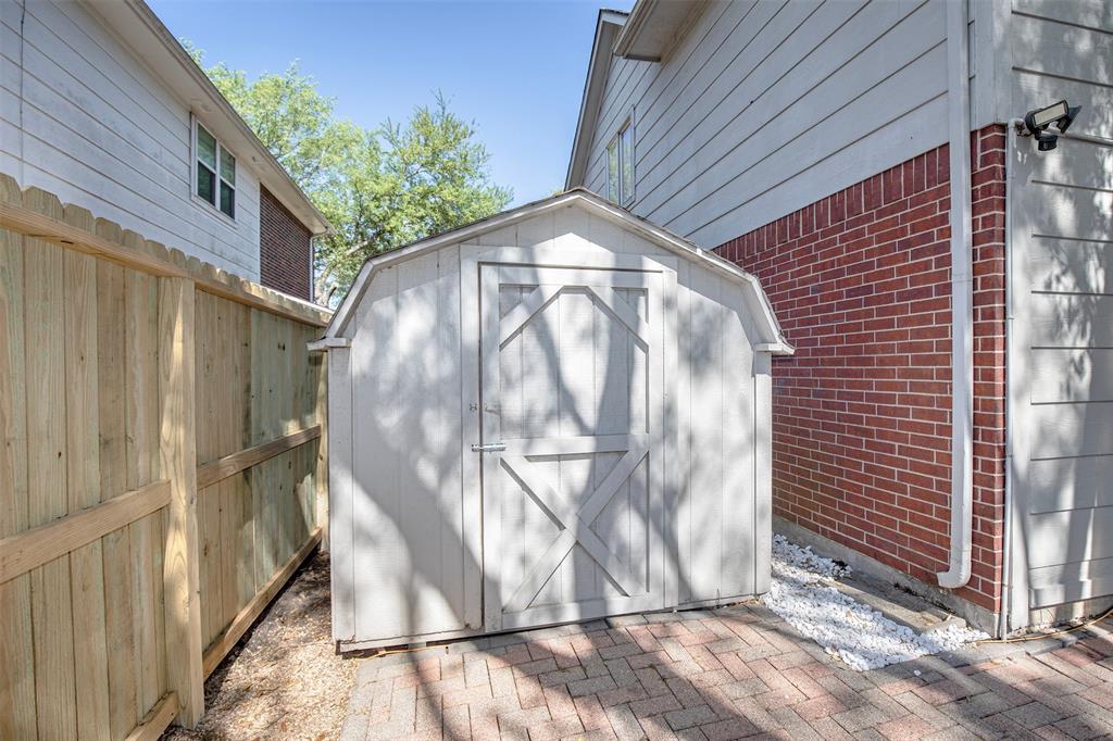 4423 Girl Scout Lane, Friendswood, Texas image 30