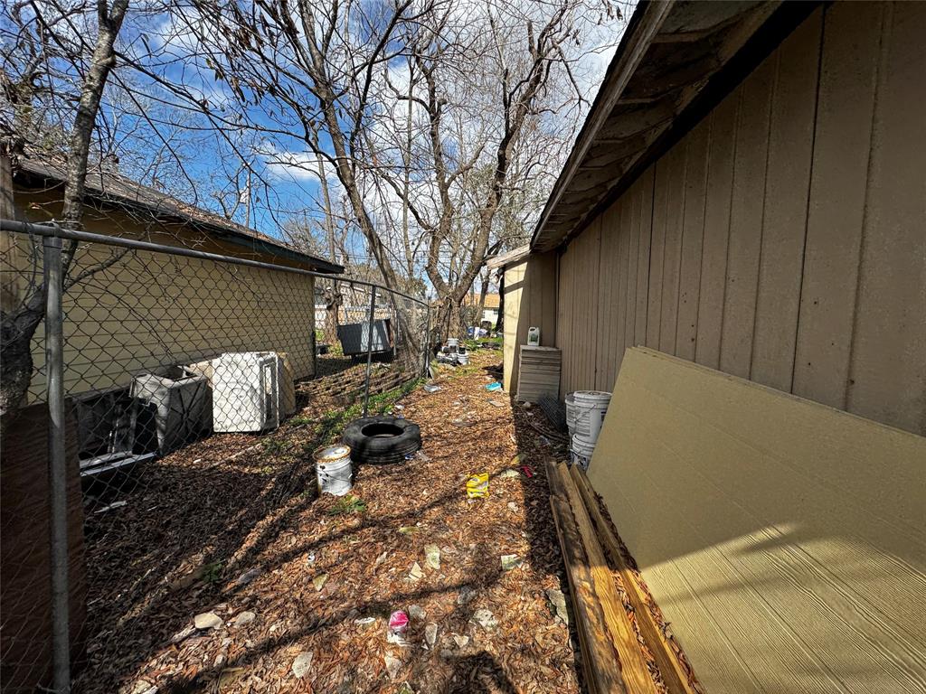 5815 Pershing Street, Houston, Texas image 2