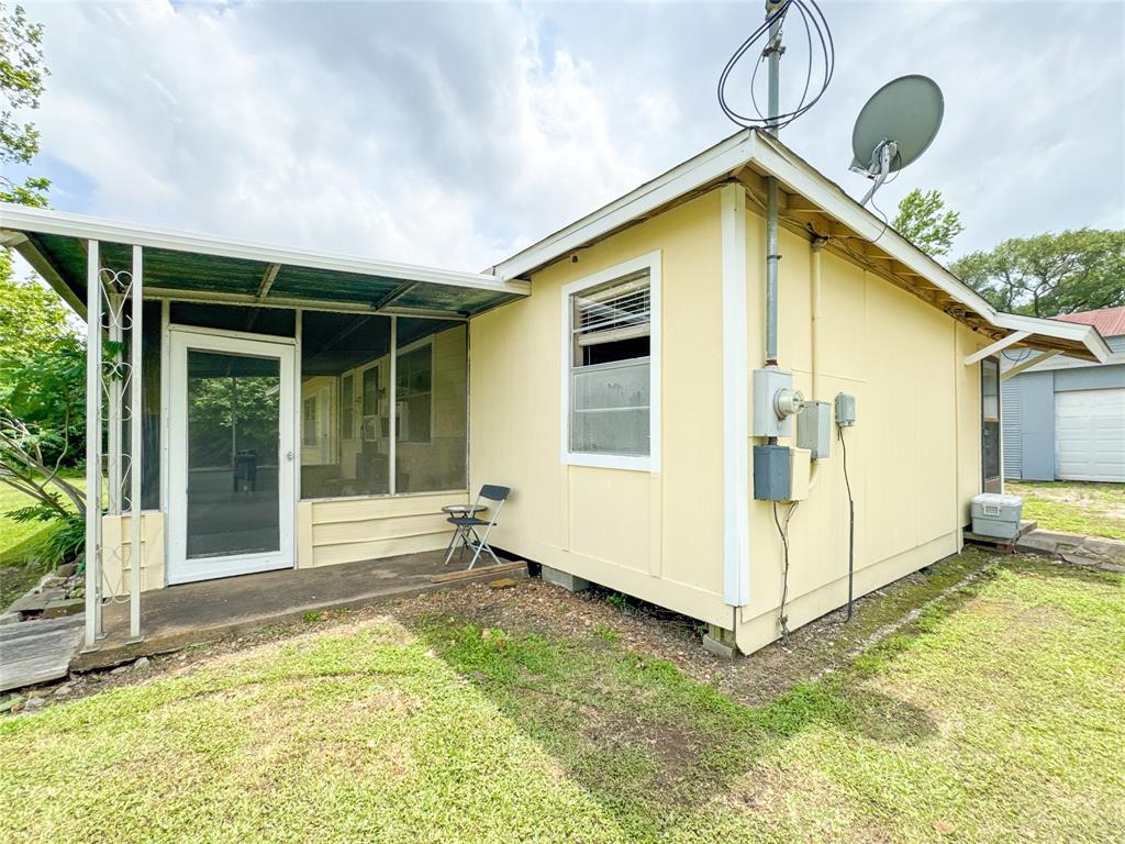 6710 County Road 203, Liverpool, Texas image 21