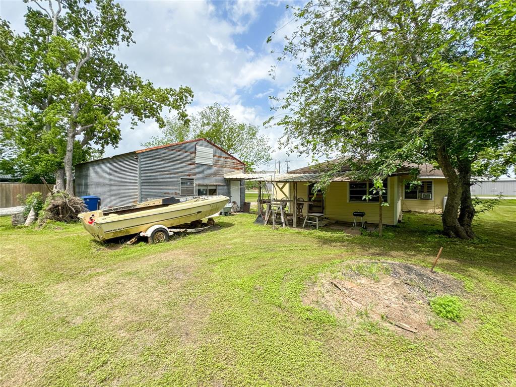 6710 County Road 203, Liverpool, Texas image 27