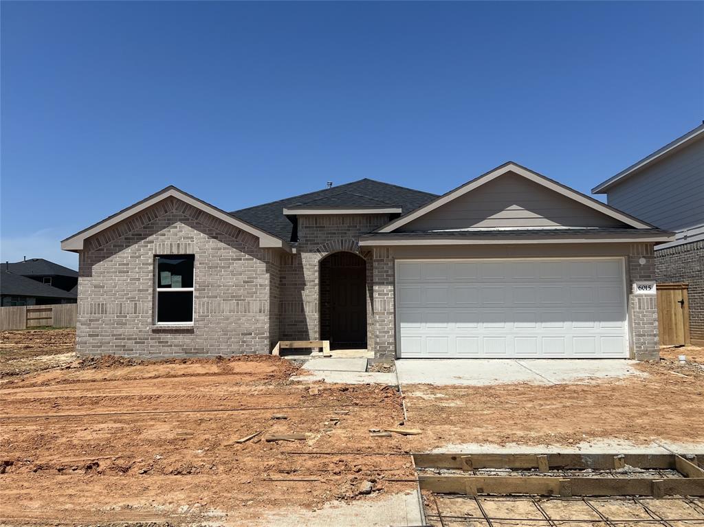 6015 Orange Shore Drive, Katy, Texas image 2