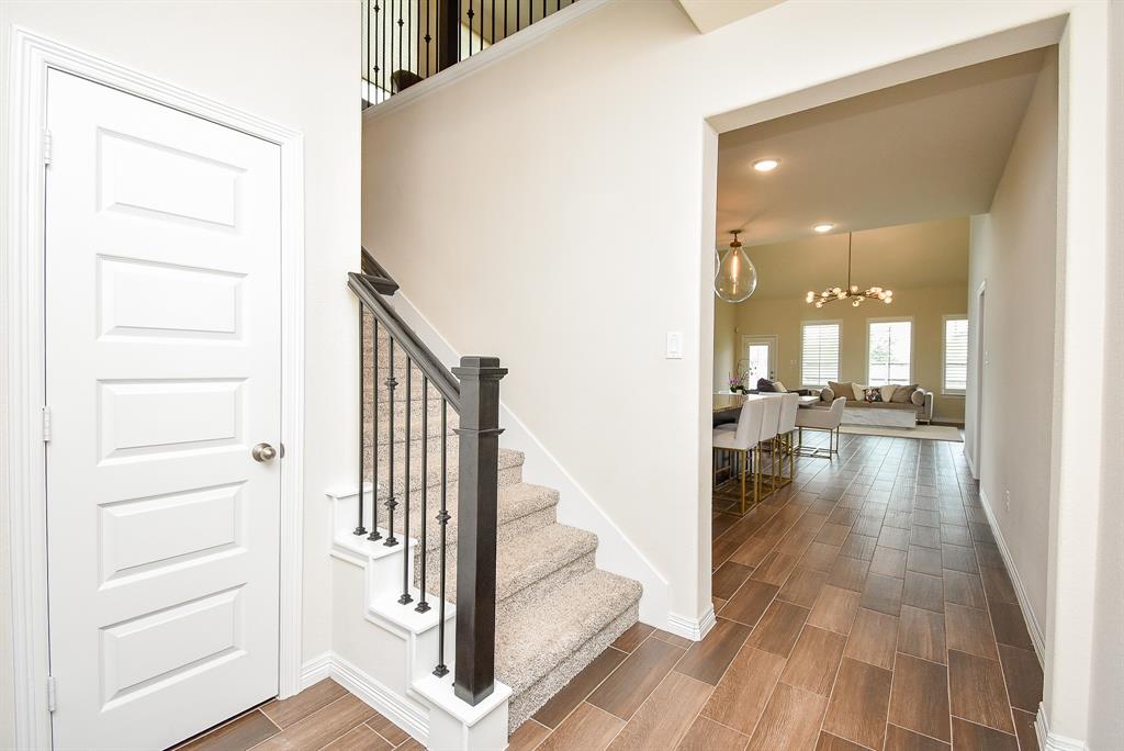 1807 Albert Glade Court