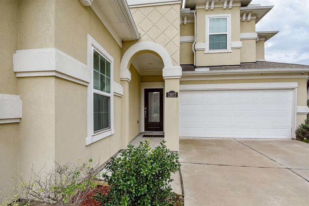 1807 Albert Glade Court