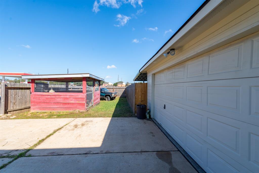 3420 5th Street, Brookshire, Texas image 24