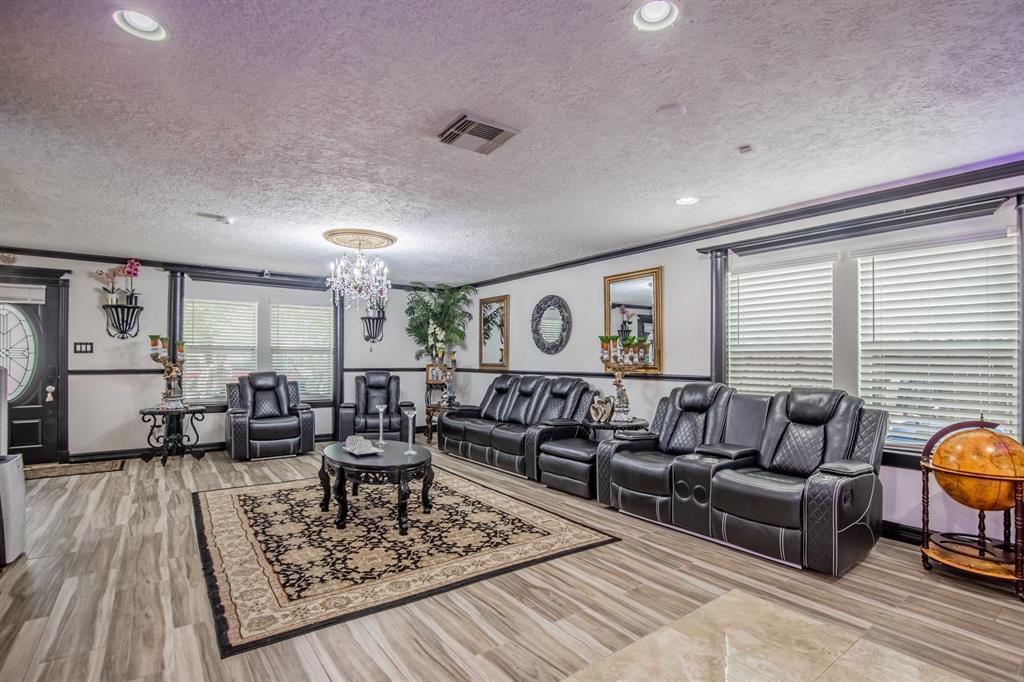 2019 Vanamen Court