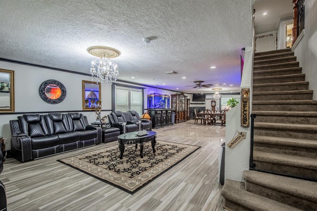 2019 Vanamen Court