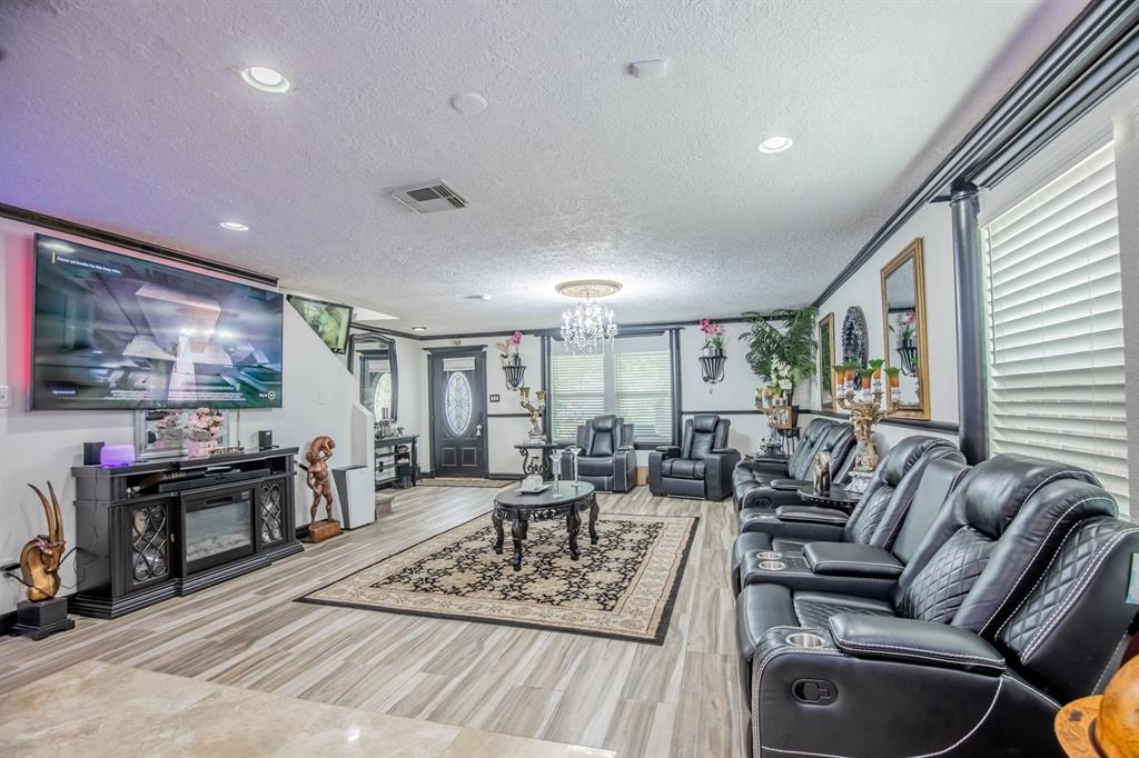 2019 Vanamen Court
