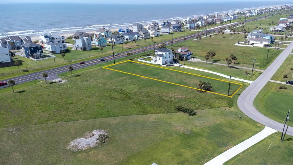 18223 Shaman Drive, Galveston, Texas image 2