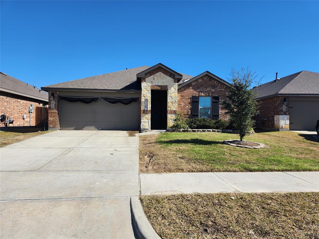 3914 Hawaiian Court, Baytown, Texas image 1