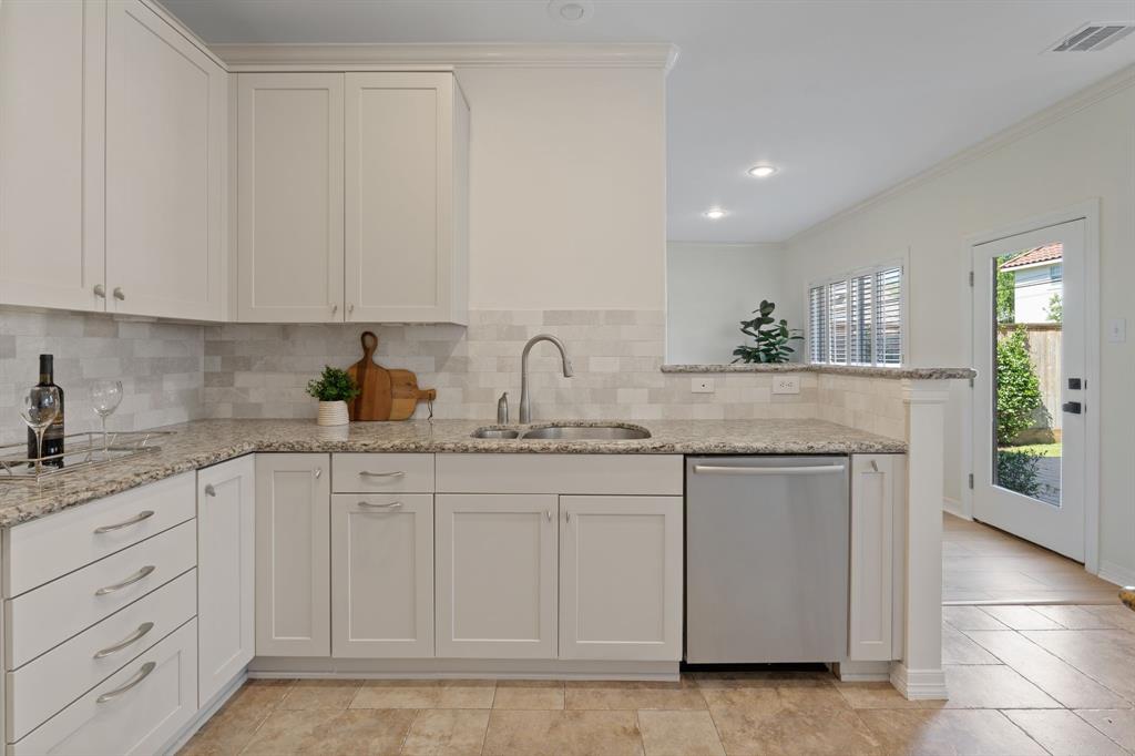 1206 Howard Lane, Bellaire, Texas image 19