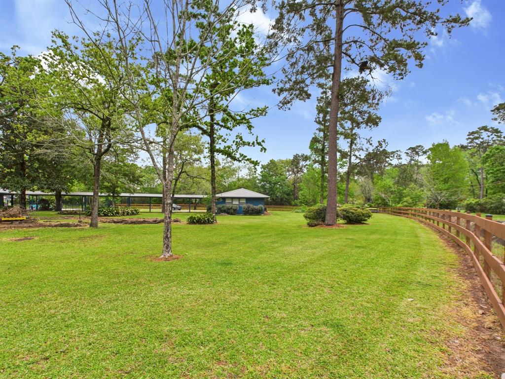 1310 Golden Bear Lane, Kingwood, Texas image 37