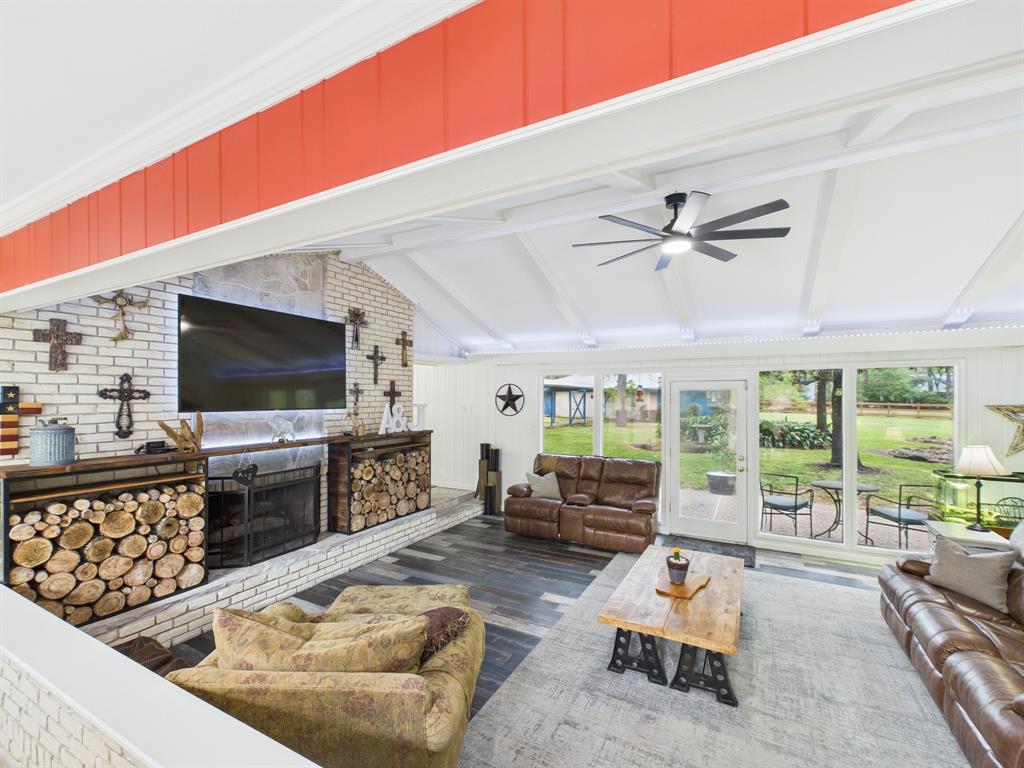 1310 Golden Bear Lane, Kingwood, Texas image 5