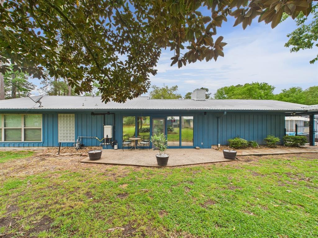 1310 Golden Bear Lane, Kingwood, Texas image 31