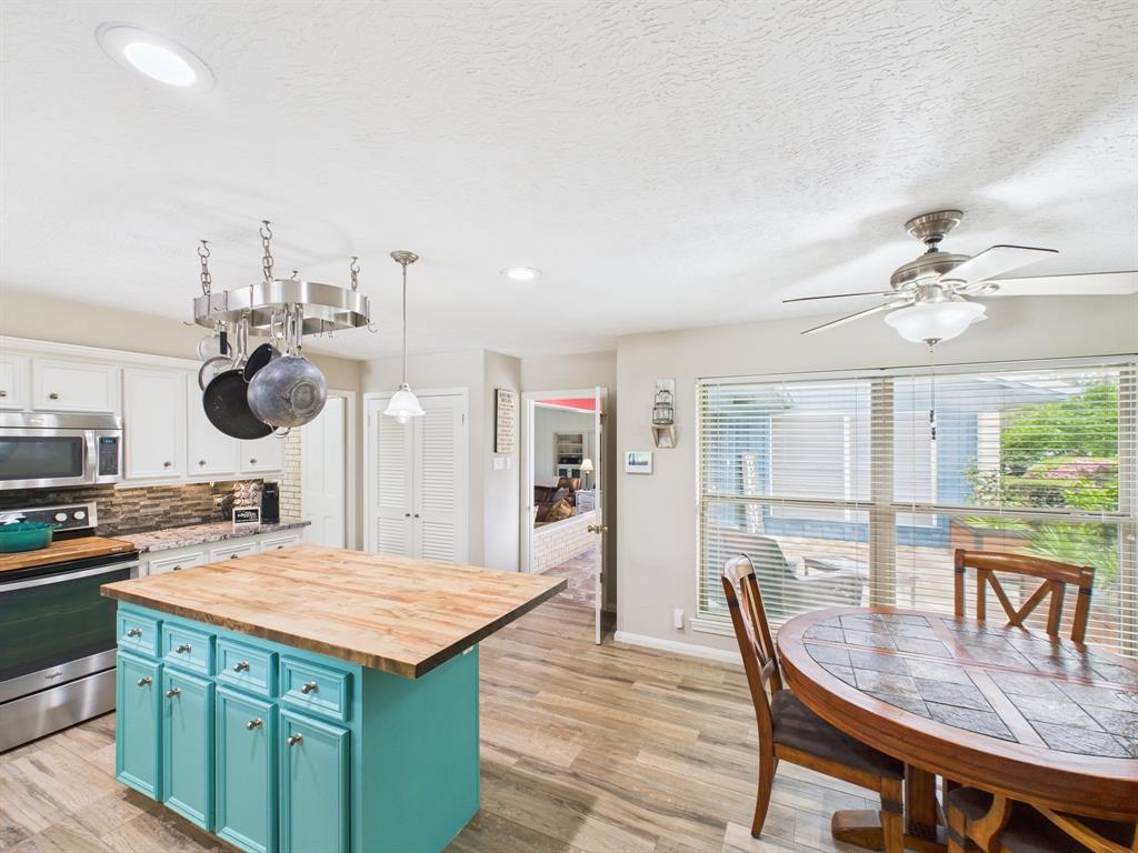 1310 Golden Bear Lane, Kingwood, Texas image 13